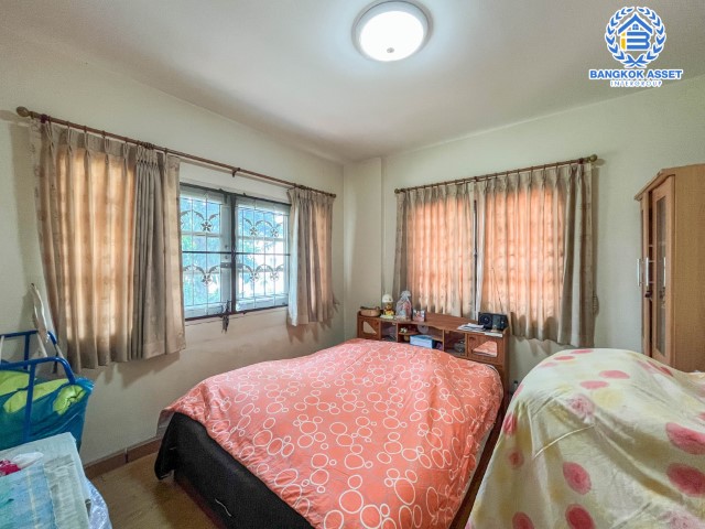 *****บ้านเดี่ยวมือสองย่านกรุงเทพฯ ม.วราภิรมย์ สุขาภิบาล5 เนื้อที่กว้างขวางถึงเกือบ 53 ตร.ว. ฟังก์ชัน 3 ห้องนอน 3 ห้องน้ำ 2 ที่จอดรถ บนทำเลเชื่อมต่อถ.รามอินทรา ถ.สายไหม และถ.พหลโยธิน ใกล้สนามบินดอนเมือง, ทางด่วน "รามอินทรา" และรถไฟฟ้าสายสีเขียว "สถานีสายหยุด"